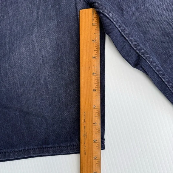 Hugo boss Men's Dark Blue Denim Shorts size 30/31/33/34 - Picture 5 of 6